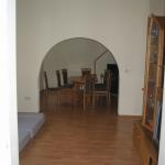 Blick vom Arbeitszimmer ins Wohnzimmer / Esszimmer