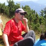 Zwischenstop vor Rauem Kamm
Dr. Z beim Verzehr von einem Jägerherz